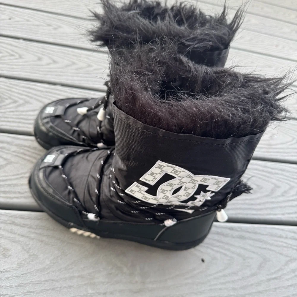 DC Shoes not available le